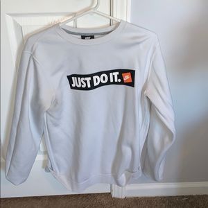 Nike crewneck